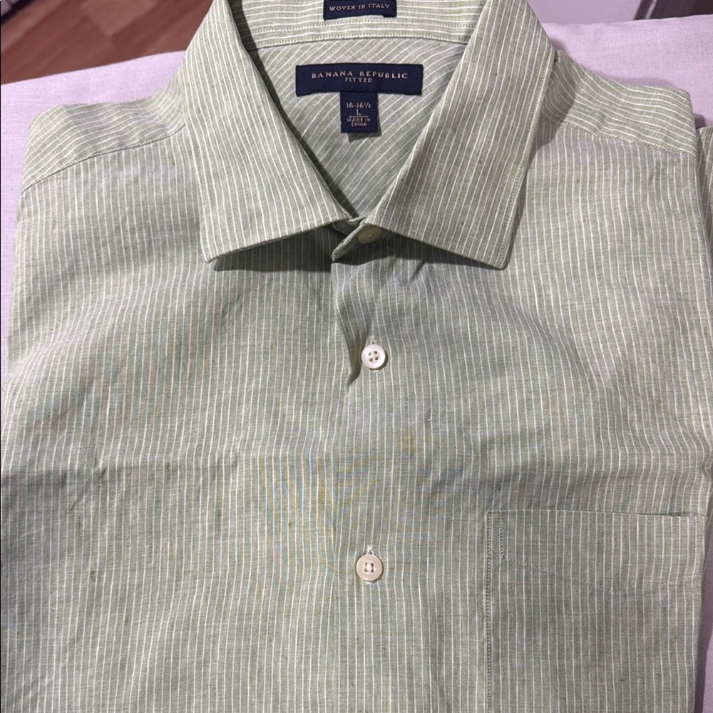 Banana Republic Men's Light Green Striped Shirt